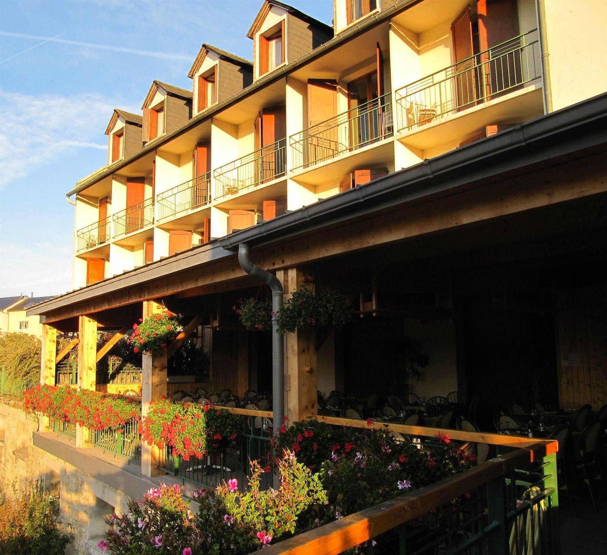 Hotel Des Rochers Marvejols Bagian luar foto